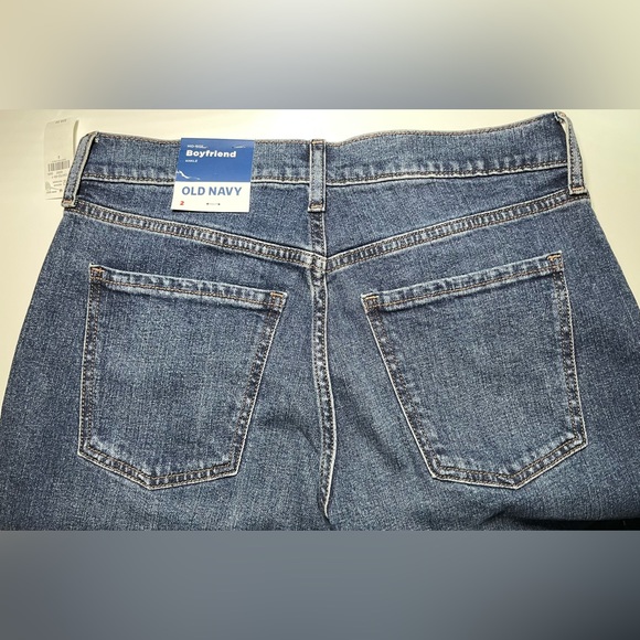 Old Navy Women's Size 2 Blue Boyfriend Mid Rise Cut Off Jeans - Picture 8 of 9